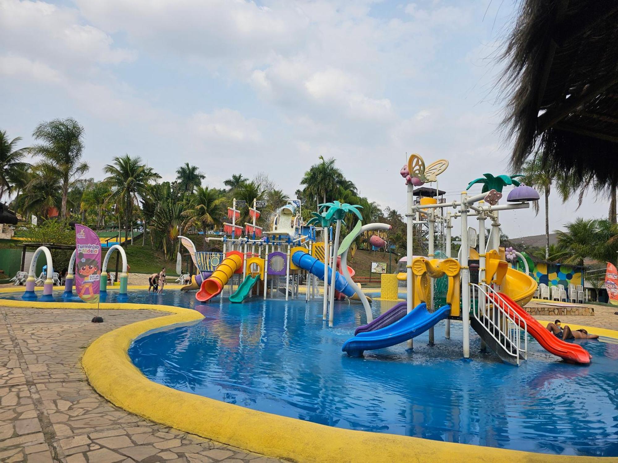 Flat Quartier Aldeia Das Aguas Park Resort Dorândia Exterior photo